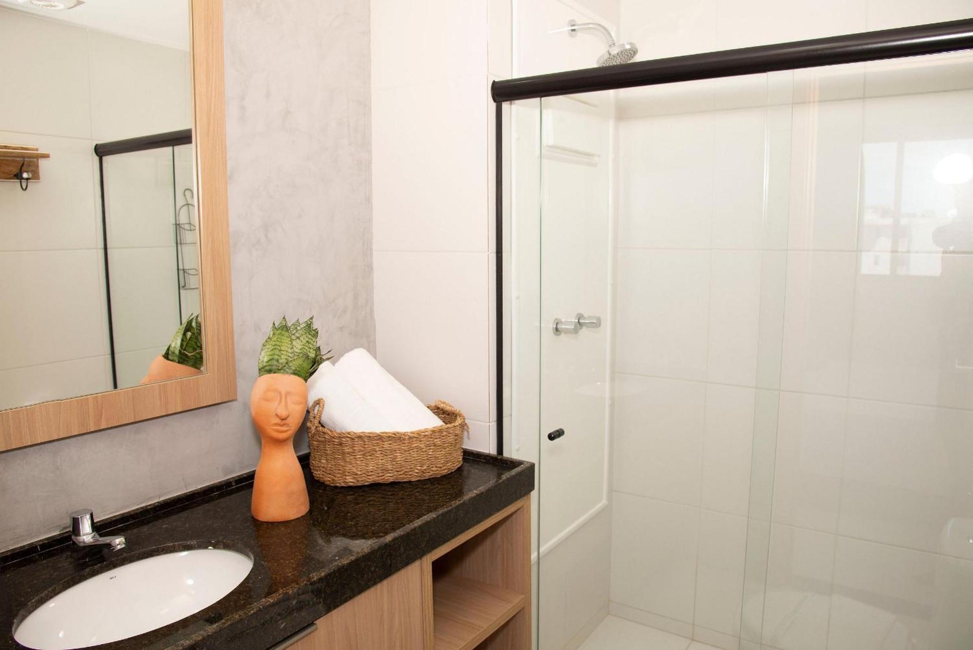 Charmoso Estudio Em Muro Alto Com Vista Piscina Apartment
